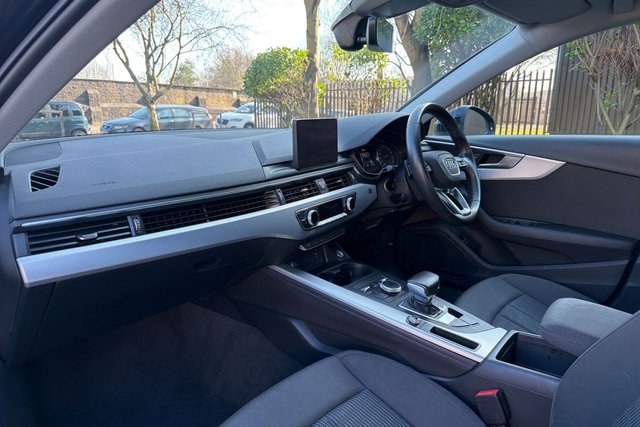 2019 AUDI A4 AVANT - Photo 10