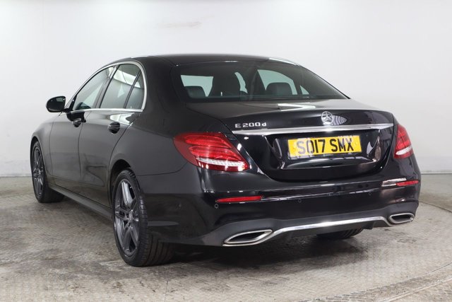 2017 MERCEDES-BENZ E-CLASS 2.0 E200d AMG Line Saloon 4dr Diesel G-Tronic+ Euro 6 (s/s) (150 ps) - Photo 4