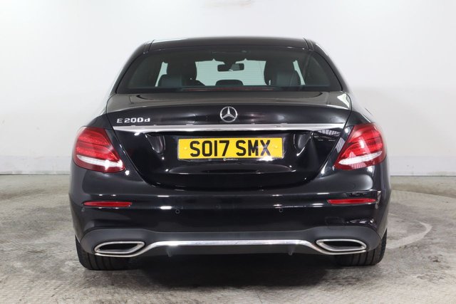 2017 MERCEDES-BENZ E-CLASS 2.0 E200d AMG Line Saloon 4dr Diesel G-Tronic+ Euro 6 (s/s) (150 ps) - Photo 5