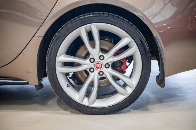 2016 Jaguar Xf 3L S 4dr - Photo 7