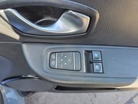 USED 2019 19 RENAULT CLIO 1.5 dCi Iconic Hatchback 5dr Diesel Manual Euro 6 (s/s) (90 ps) REAR PARKING SENSORS+ DAYTIME RUNNING LIGHTS+ SAT NAV+ CLIMATE CONTROL+ START/STOP+ 17 INCH ALLOY WHEELS+ PRIVACY GLASS+