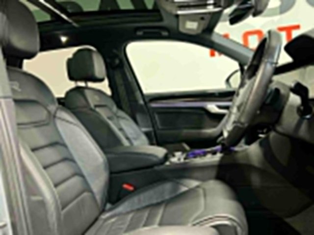2024 VOLKSWAGEN TOUAREG 2024 3.0 TDI V6 Black Edition SUV 5dr Diesel Tiptronic 4Motion Euro 6 (s/s) (286 ps) - Photo 12