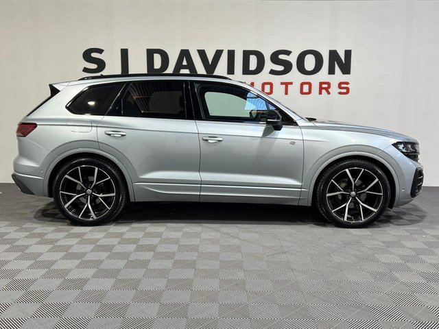 2024 VOLKSWAGEN TOUAREG 2024 3.0 TDI V6 Black Edition SUV 5dr Diesel Tiptronic 4Motion Euro 6 (s/s) (286 ps) - Photo 2