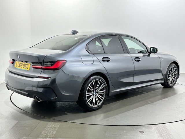 2019 BMW 3 Series - Photo 8