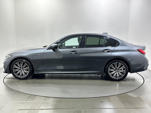 2019 BMW 3 Series - Photo 5