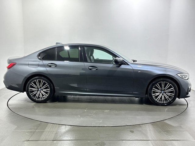 2019 BMW 3 Series - Photo 9