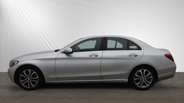 2015 Mercedes-Benz C-CLASS - Photo 6