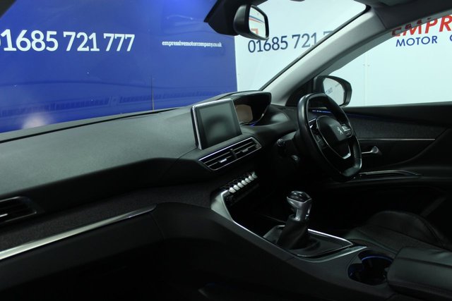 2019 PEUGEOT 5008 - Photo 9