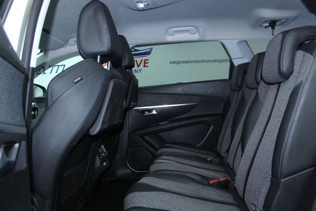 2019 PEUGEOT 5008 - Photo 10