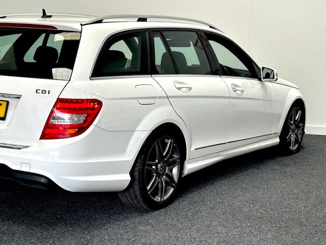 2014 Mercedes-Benz C-CLASS - Photo 5