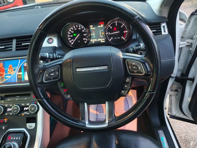 2015 LAND ROVER RANGE ROVER EVOQUE 2.2 SD4 Dynamic SUV 5dr Diesel Auto 4WD Euro 5 (s/s) (190 ps) - Photo 11