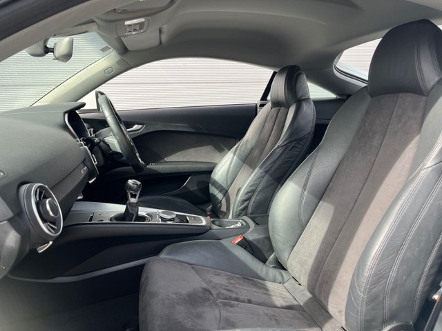 2015 AUDI TT - Photo 9