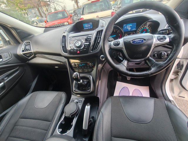 2014 FORD KUGA 2.0 TDCi Titanium SUV 5dr Diesel Manual 2WD Euro 5 (140 ps) - Photo 11