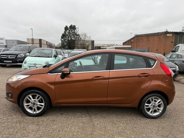 2015 FORD FIESTA - Photo 6