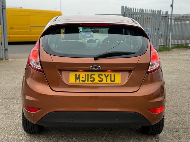 2015 FORD FIESTA - Photo 4