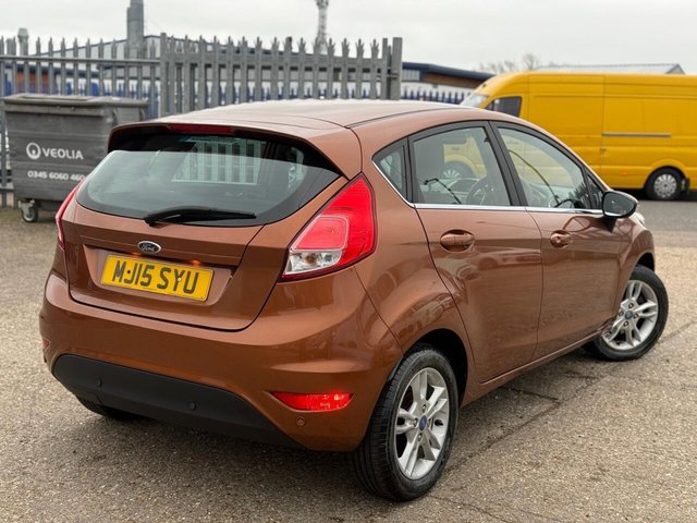 2015 FORD FIESTA - Photo 3