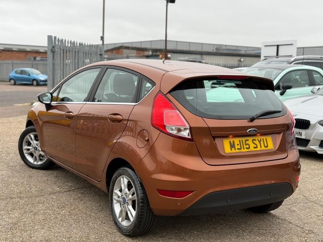 2015 FORD FIESTA - Photo 5