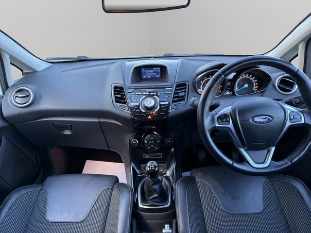 2017 Ford Fiesta 1L Titanium X 5dr - Photo 3