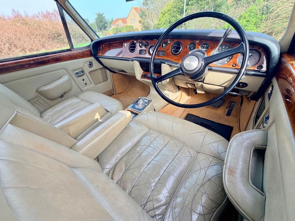 USED 1969 ROLLS-ROYCE CORNICHE Mulliner Park Ward Fixed Head Coupe // 6230cc V8 // px swap 