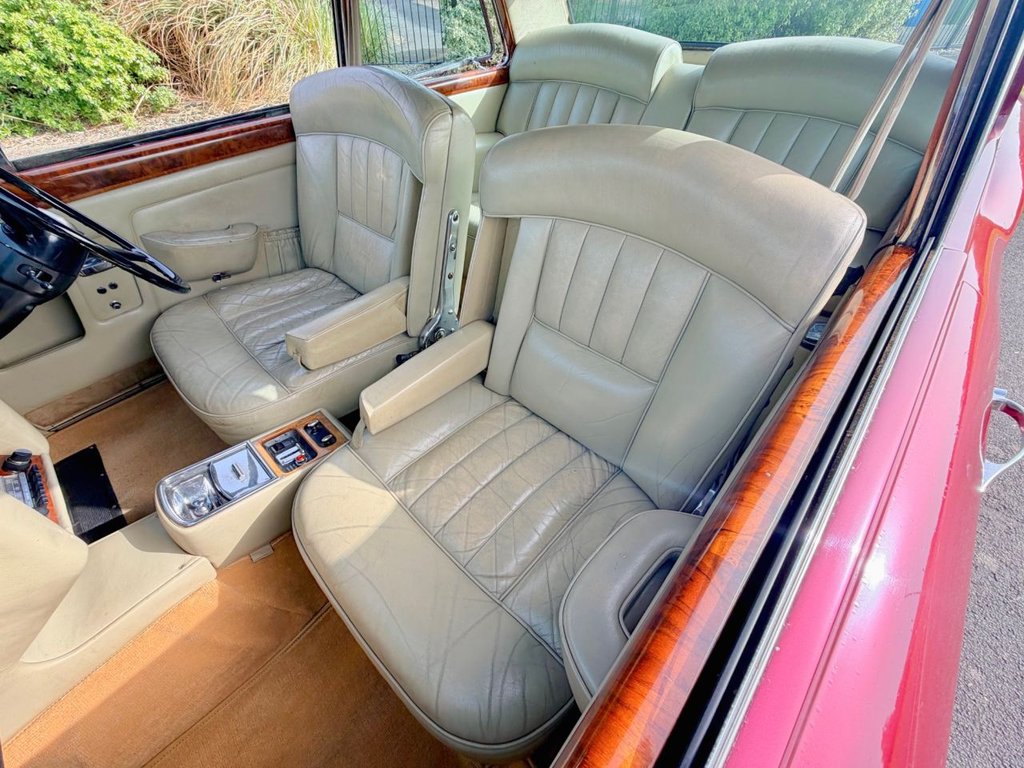 USED 1969 ROLLS-ROYCE CORNICHE Mulliner Park Ward Fixed Head Coupe // 6230cc V8 // px swap 