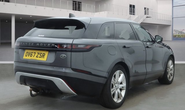 2017 Land Rover Range Rover Velar 2L R-Dynamic Se 5dr - Photo 4