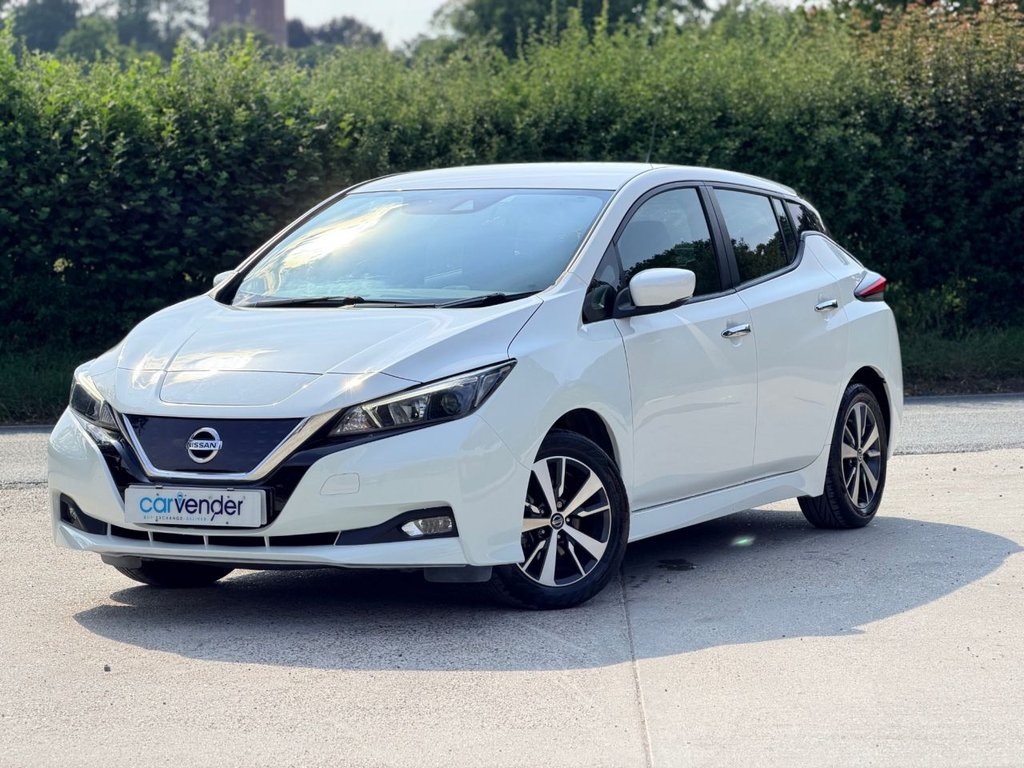 USED 2018 18 NISSAN LEAF 40kWh Acenta Hatchback 5dr Electric Auto (150 ps) |Adaptive Cruise|Camera|SatNav|Rear & Front Sensors|