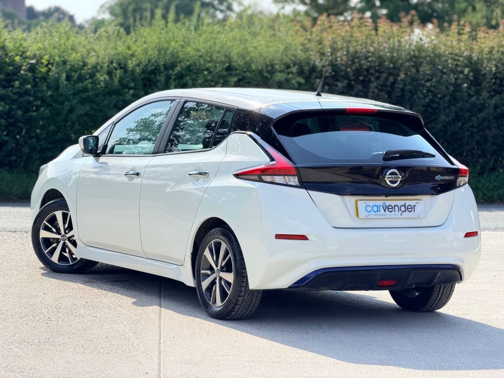 USED 2018 18 NISSAN LEAF 40kWh Acenta Hatchback 5dr Electric Auto (150 ps) |Adaptive Cruise|Camera|SatNav|Rear & Front Sensors|