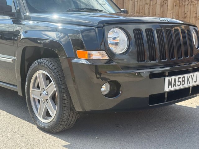View our JEEP PATRIOT