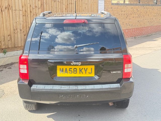 View our JEEP PATRIOT