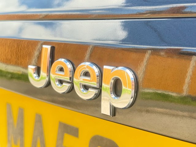 View our JEEP PATRIOT