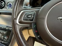USED 2010 10 JAGUAR XJ 3.0d V6 Premium Luxury Auto Euro 5 4dr FSH PANORAMIC SUNROOF SATNAV