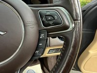 USED 2010 10 JAGUAR XJ 3.0d V6 Premium Luxury Auto Euro 5 4dr FSH PANORAMIC SUNROOF SATNAV