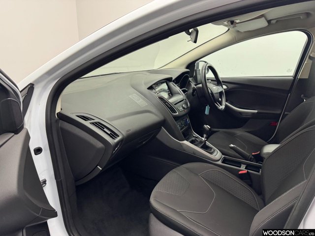 View our FORD FOCUS