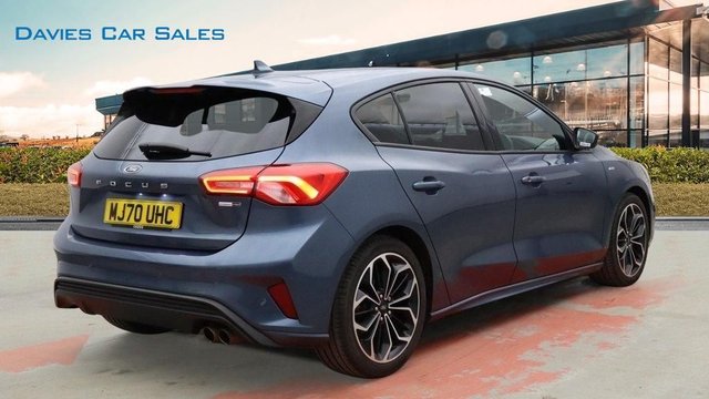 2020 Ford Focus 1L St-Line X Edition 5dr - Photo 4