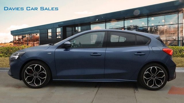 2020 Ford Focus 1L St-Line X Edition 5dr - Photo 6