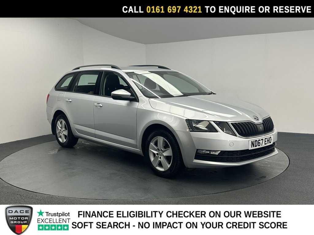 2017 Skoda OCTAVIA exterior view