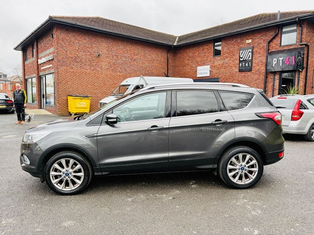 2019 FORD KUGA 2019 1.5T EcoBoost Titanium Edition SUV 5dr Petrol Manual Euro 6 (s/s) (150 ps) - Photo 4