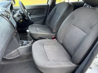USED 2017 17 DACIA SANDERO 1.5 dCi Laureate Hatchback 5dr Diesel Manual Euro 6 (s/s) (90 ps) 