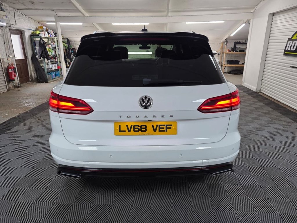 USED 2018 68 VOLKSWAGEN TOUAREG 3.0 TDI V6 R-Line tech SUV 5dr Diesel Tiptronic 4Motion Euro 6 (s/s) (286 ps) Bluetooth - SatNav - Sensors!