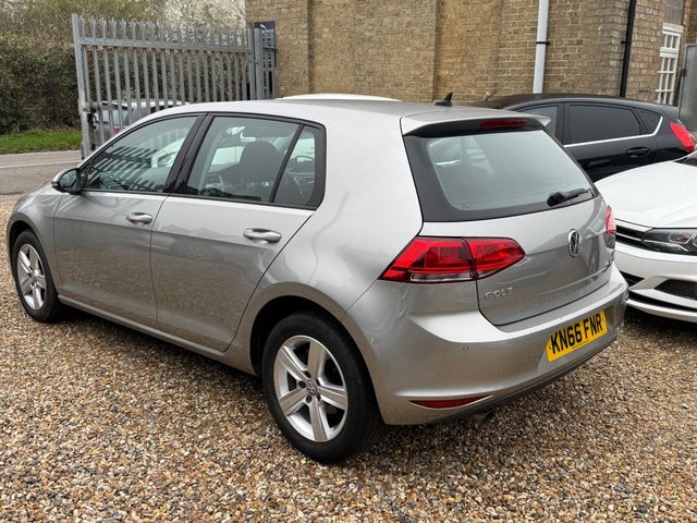 2016 VOLKSWAGEN GOLF 1.6 TDI BlueMotion Tech Match Edition Hatchback 5dr Diesel Manual Euro 6 (s/s) (110 ps) - Photo 3