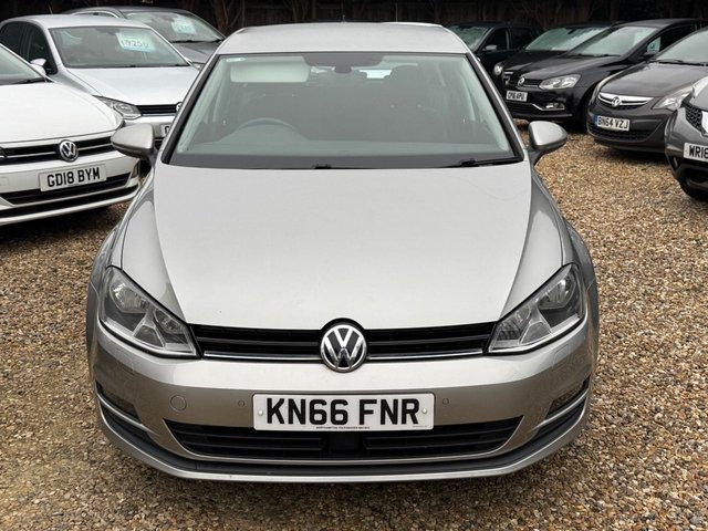 2016 VOLKSWAGEN GOLF 1.6 TDI BlueMotion Tech Match Edition Hatchback 5dr Diesel Manual Euro 6 (s/s) (110 ps) - Photo 9