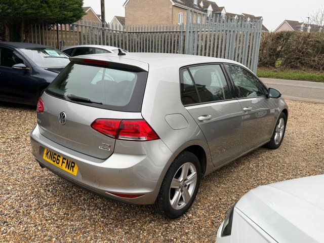 2016 VOLKSWAGEN GOLF 1.6 TDI BlueMotion Tech Match Edition Hatchback 5dr Diesel Manual Euro 6 (s/s) (110 ps) - Photo 10