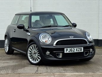 2013 MINI HATCH