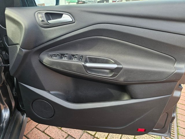 2015 Ford Grand C-Max 1.5L Zetec 5dr - Photo 10