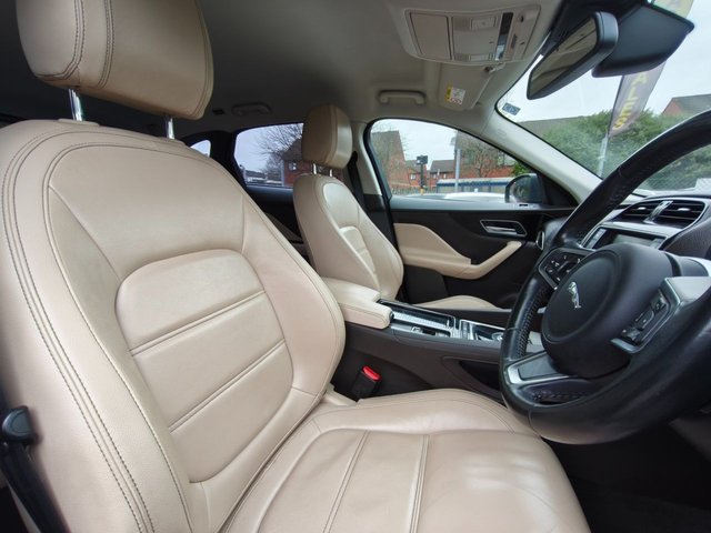 2018 JAGUAR F-PACE - Photo 10