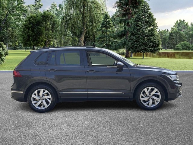 View our VOLKSWAGEN TIGUAN