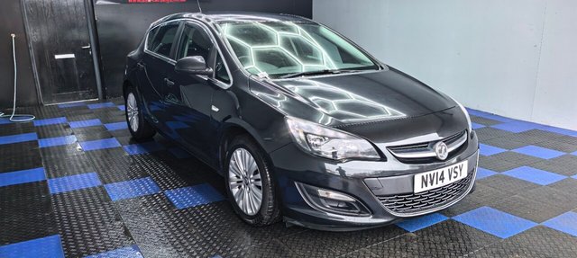 2014 VAUXHALL ASTRA - Photo 4