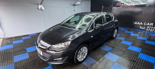 2014 VAUXHALL ASTRA - Photo 7