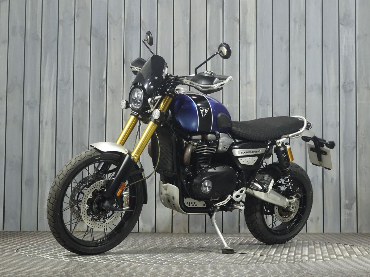 TRIUMPH Scrambler 1200