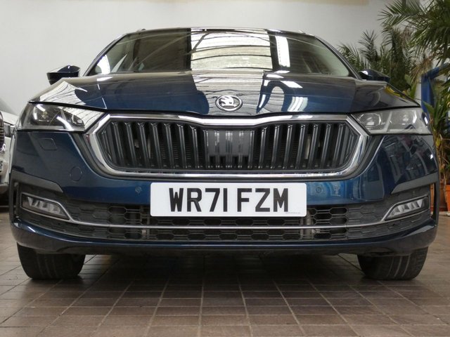 2022 71 Skoda Octavia 1.4 TSI iV 13kWh SE L Estate 5dr Petrol Plug-in Hybrid DSG Euro 6 (s/s) (204 ps)